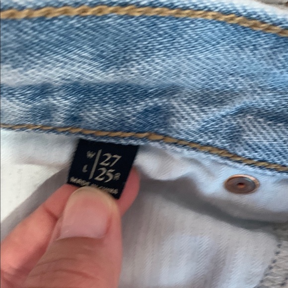 Light Blue Abercrombie & Fitch Light Blue Distressed Jeans - Size 27 - Picture 4 of 10